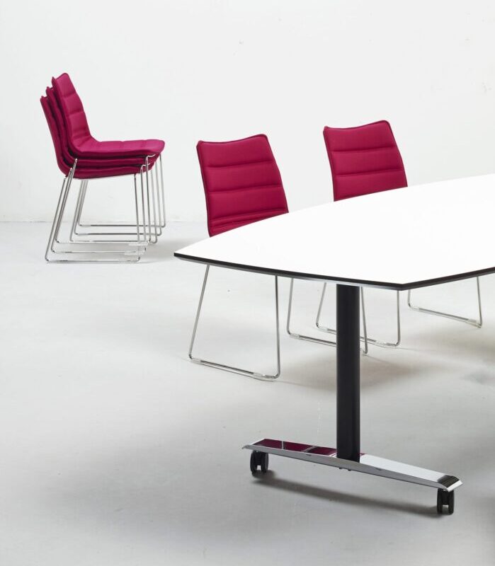 Cube Design - kontormøbler - medestol - kan stables - stol på meder